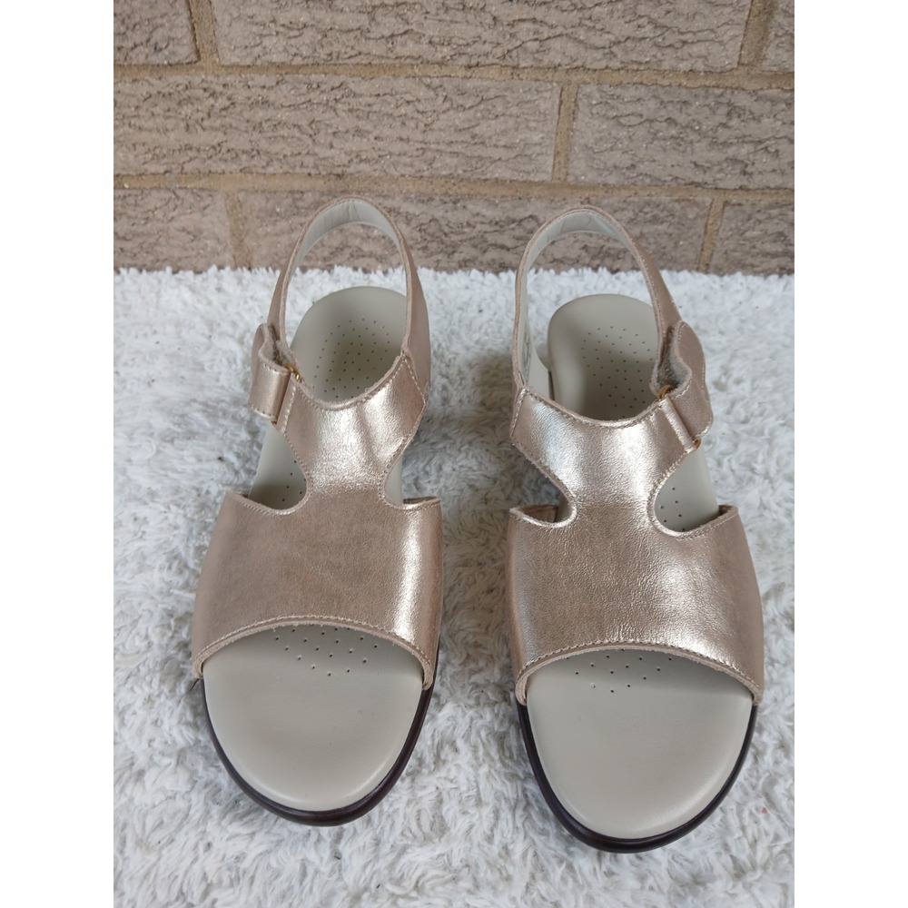 SAS Women's Suntimer Metallic Gold Leather Comfort Sandals Sz 8.5N Made In USA